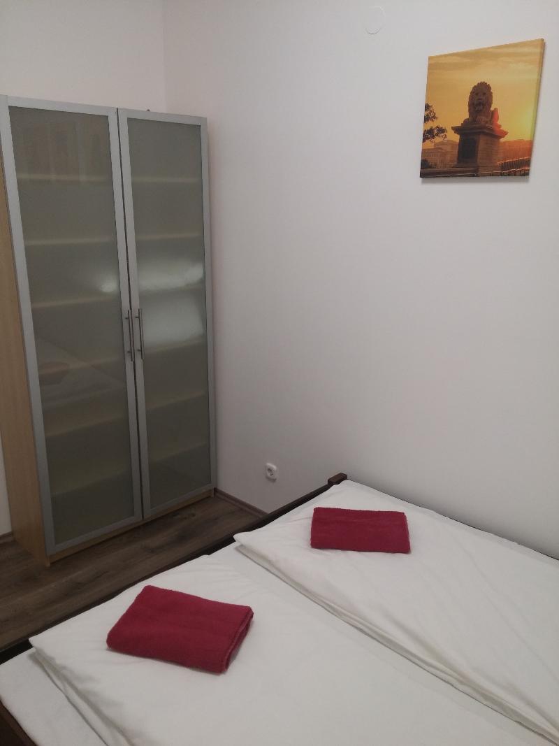 Walking Bed Budapest Hostel Exterior photo